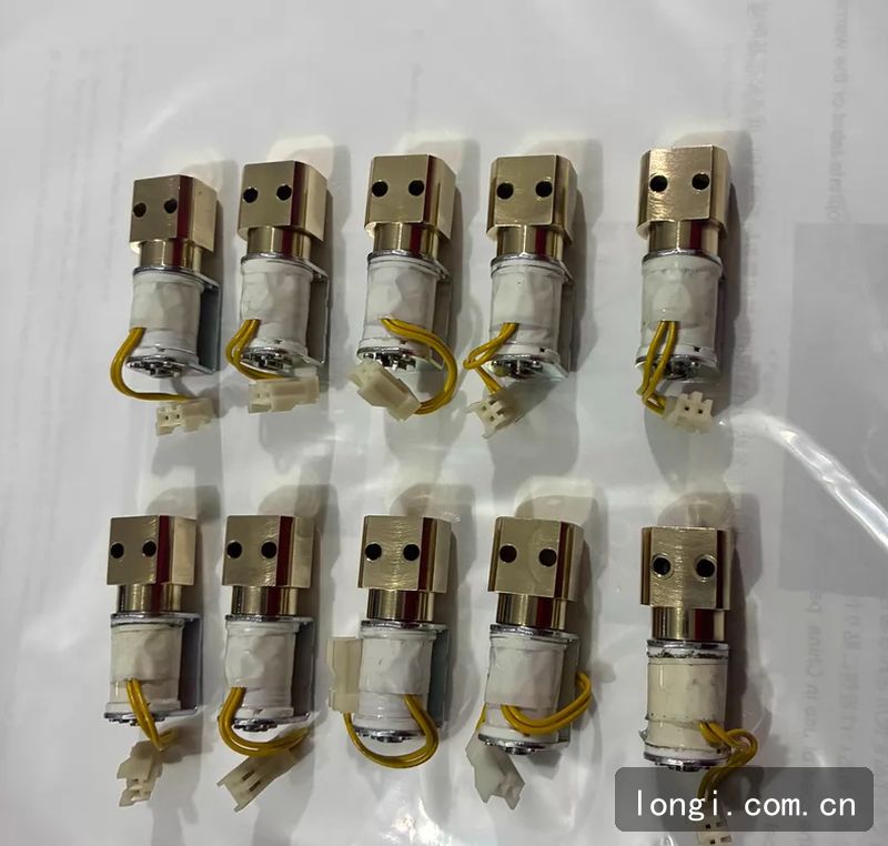 島津氣相電磁閥 221-48813-8281 色譜儀配件 拆機現貨 色譜儀備件 02.jpg
