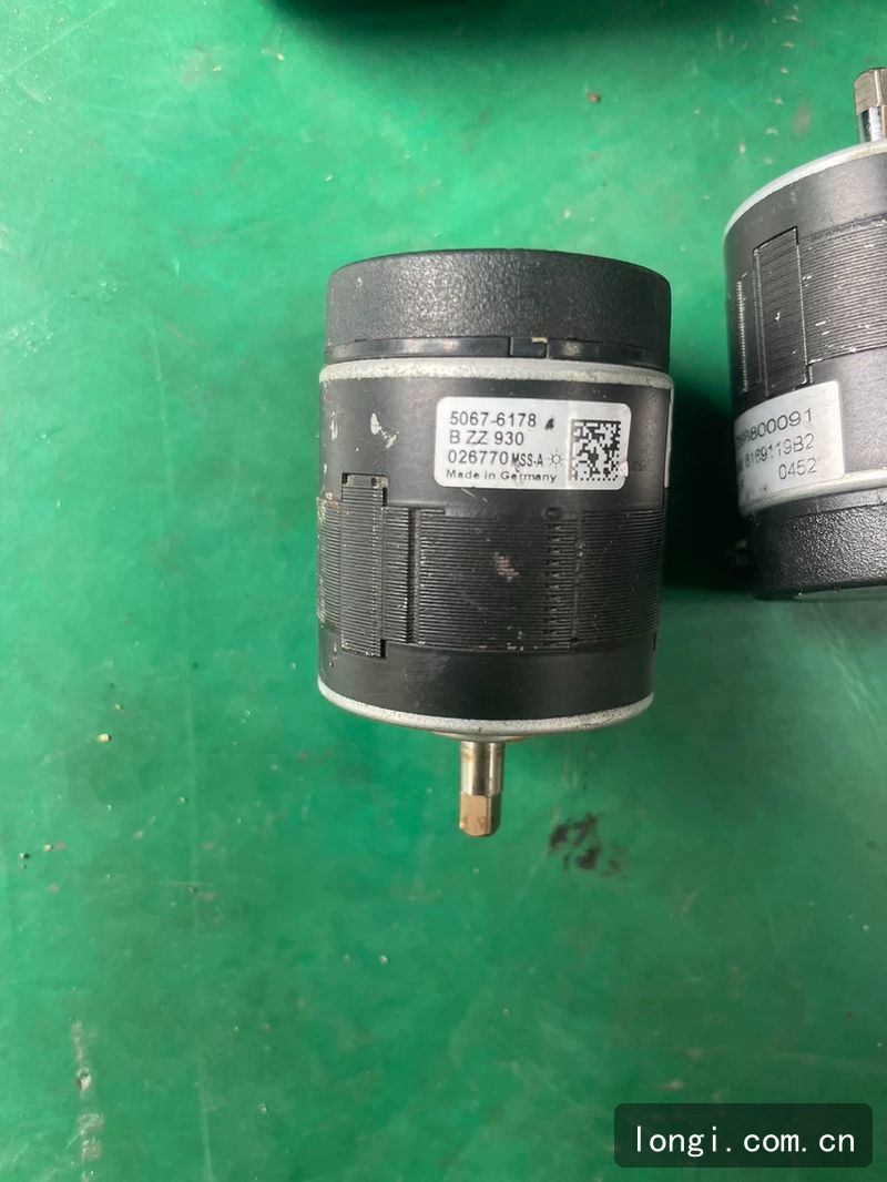 安捷倫agilent G7167AB自動進樣器（qì）機械臂電機馬達 色譜儀配（pèi）件 配件機現貨（huò） 色譜儀備件 03.jpg