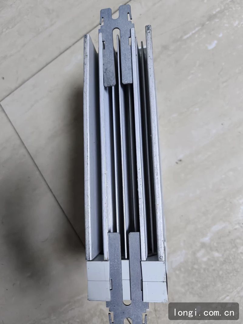 倫茨變頻器 E82EV152-4C 驅動器 拆機現貨 驅動器及電機配件 04.jpg