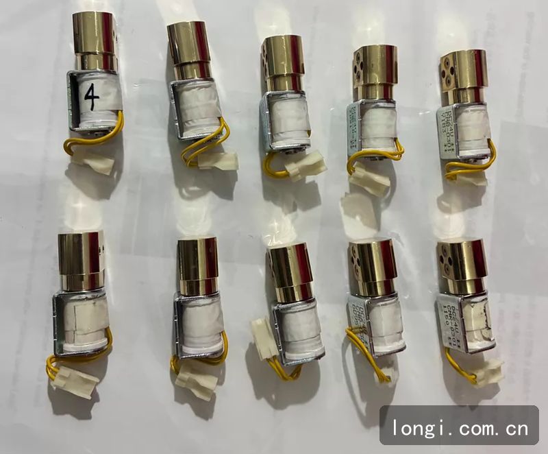 島津氣相電磁閥 221-48813-8281 色譜儀配件 拆機現貨 色譜儀備件 03.jpg