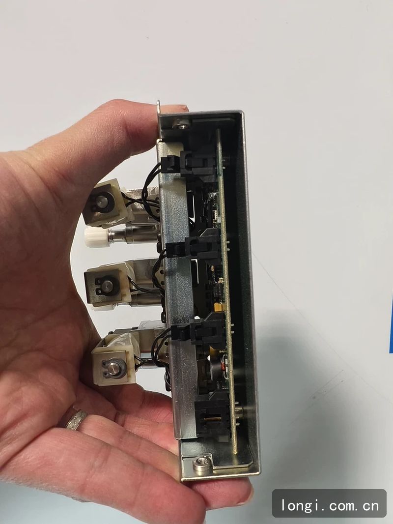 安捷倫 Agilent G3470-60500 輔助EPC模塊 色譜儀配件 全新原裝現貨 03.jpg