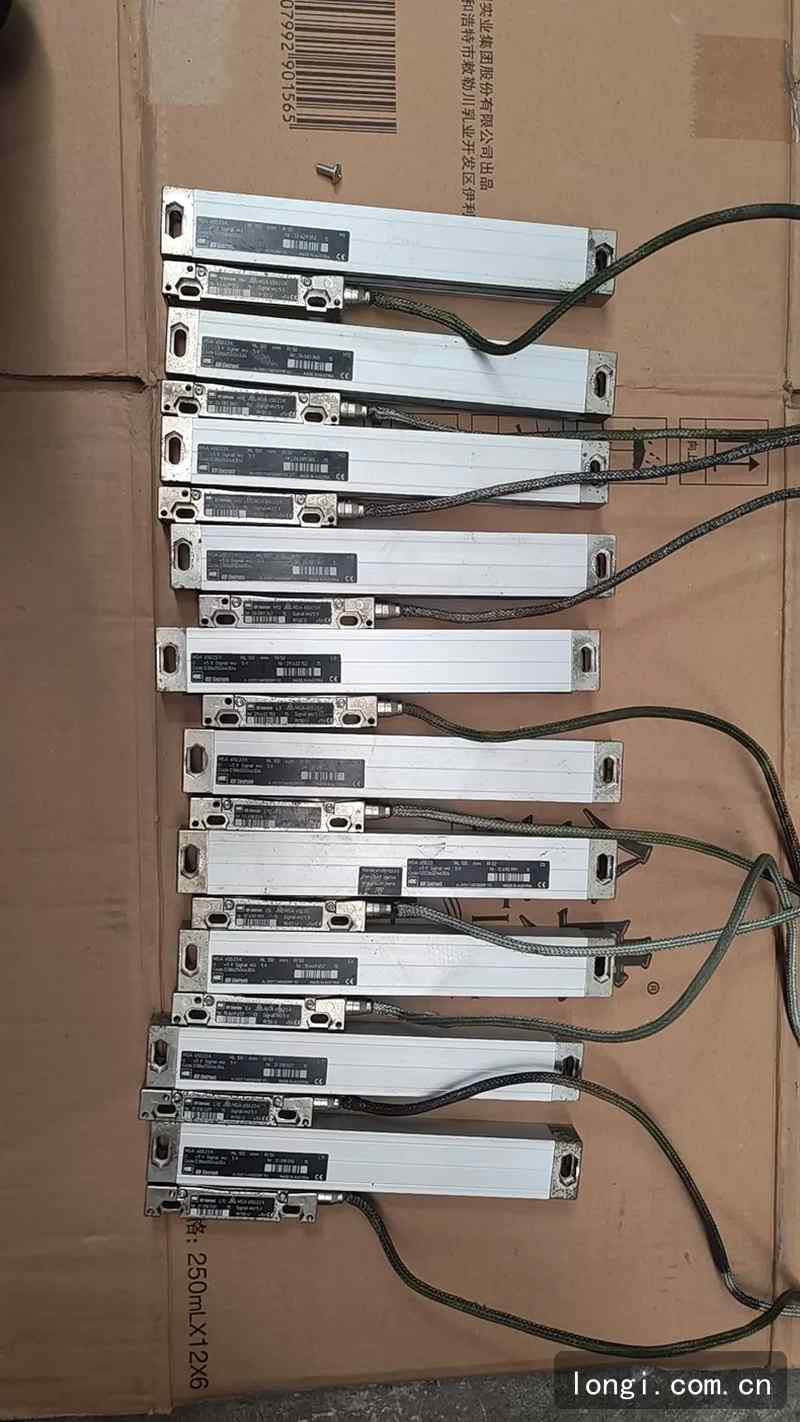 RSF ELEKTRONIK光柵尺型號MSA 650.23 K ML100mm 原裝（zhuāng）進（jìn）口拆機件 功能正常 實物拍攝 成色還可以 ML100mm / MSA 全新原裝 05.jpg